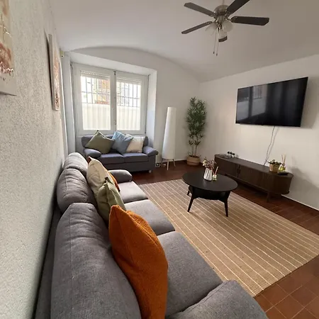 Casa Con Encanto En * Darnius